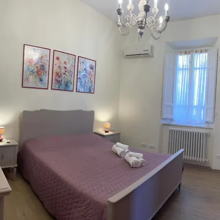 Violet - La Casa Del Pucci Apartamento Lucca Exterior foto